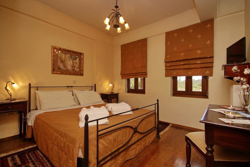 Menalia Villas & Suites