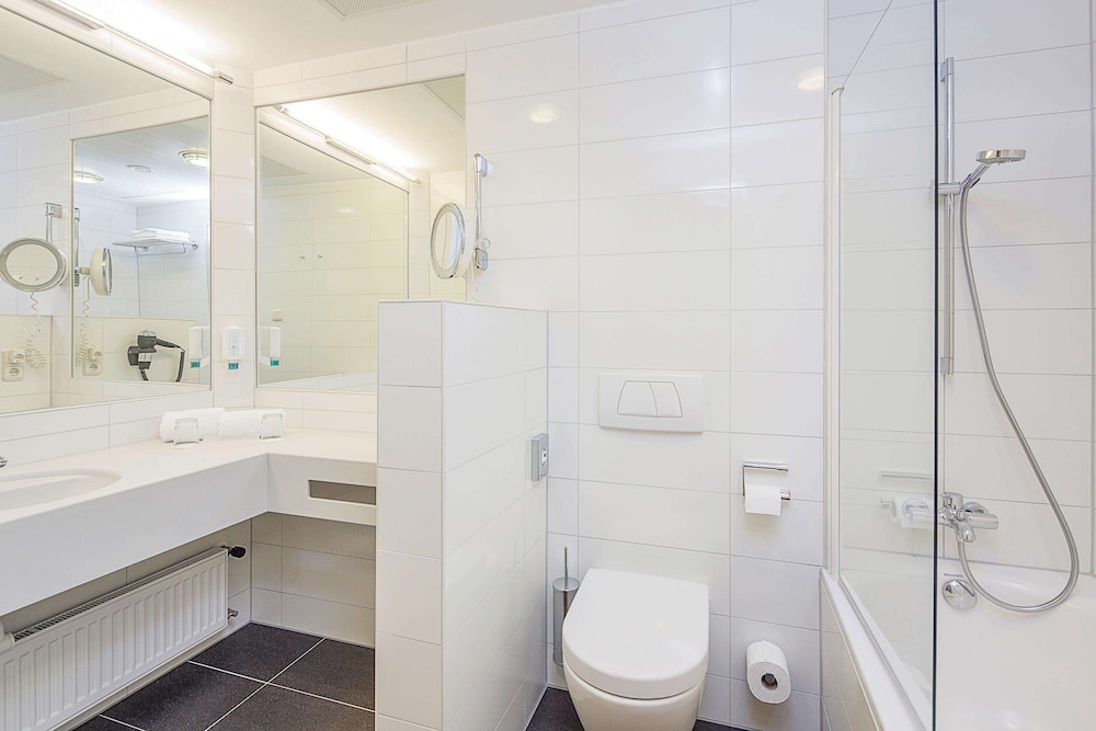 Linz Vacations - Hotel Schillerpark Linz, a member of Radisson Individuals - Property Image 100