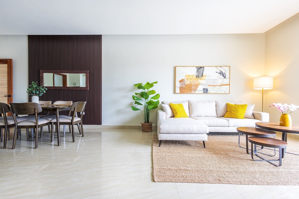 2BR Oasis in Eden Tropical - BBQ Pool Near Beach