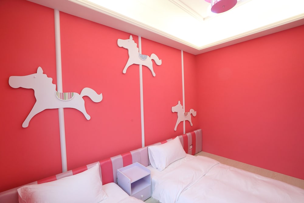 Happiness station B&B