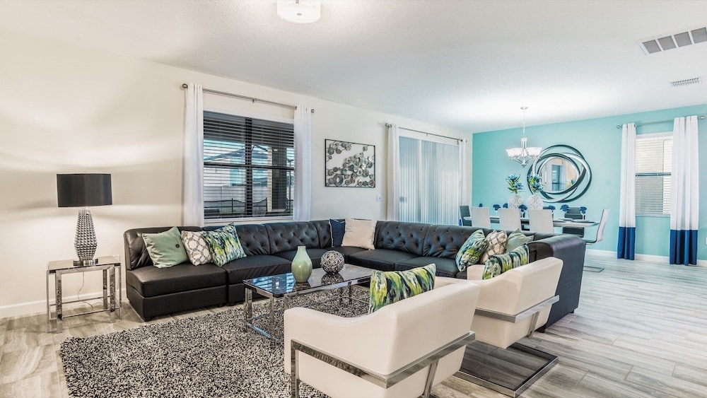 1495rf - The Retreat At Championsgate 5 Bedroom Home by Redawning view 5