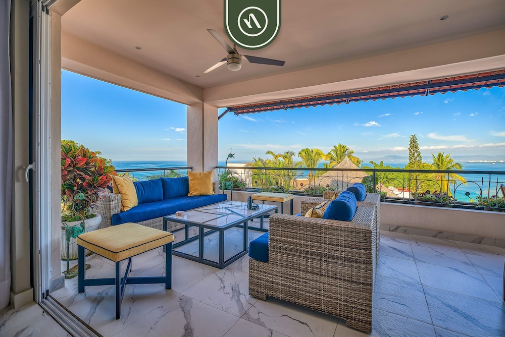 Oceanview 3 BR Condo - Amazing View From Terrace