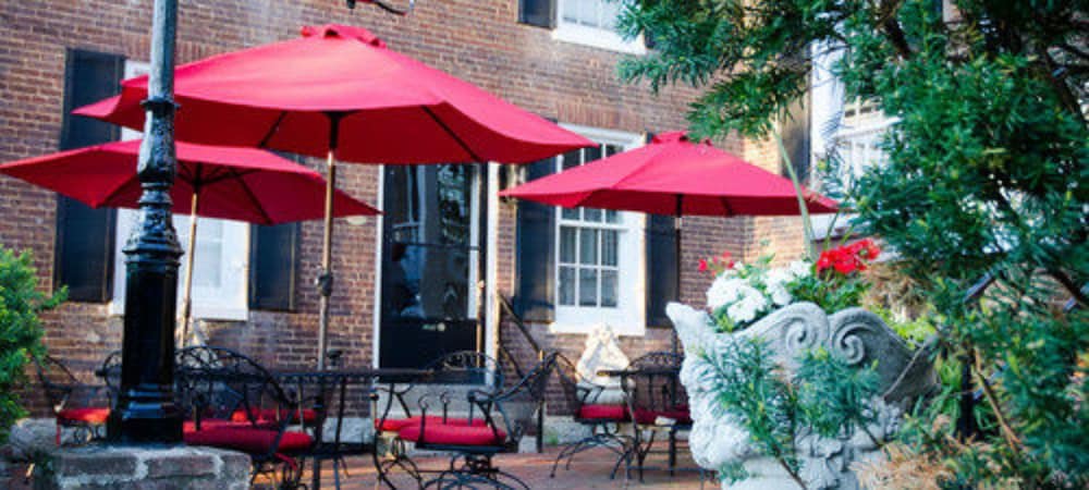 Bourbon Manor B&B