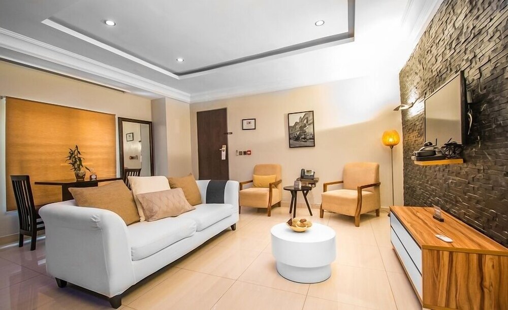 CITY DEN APARTMENT