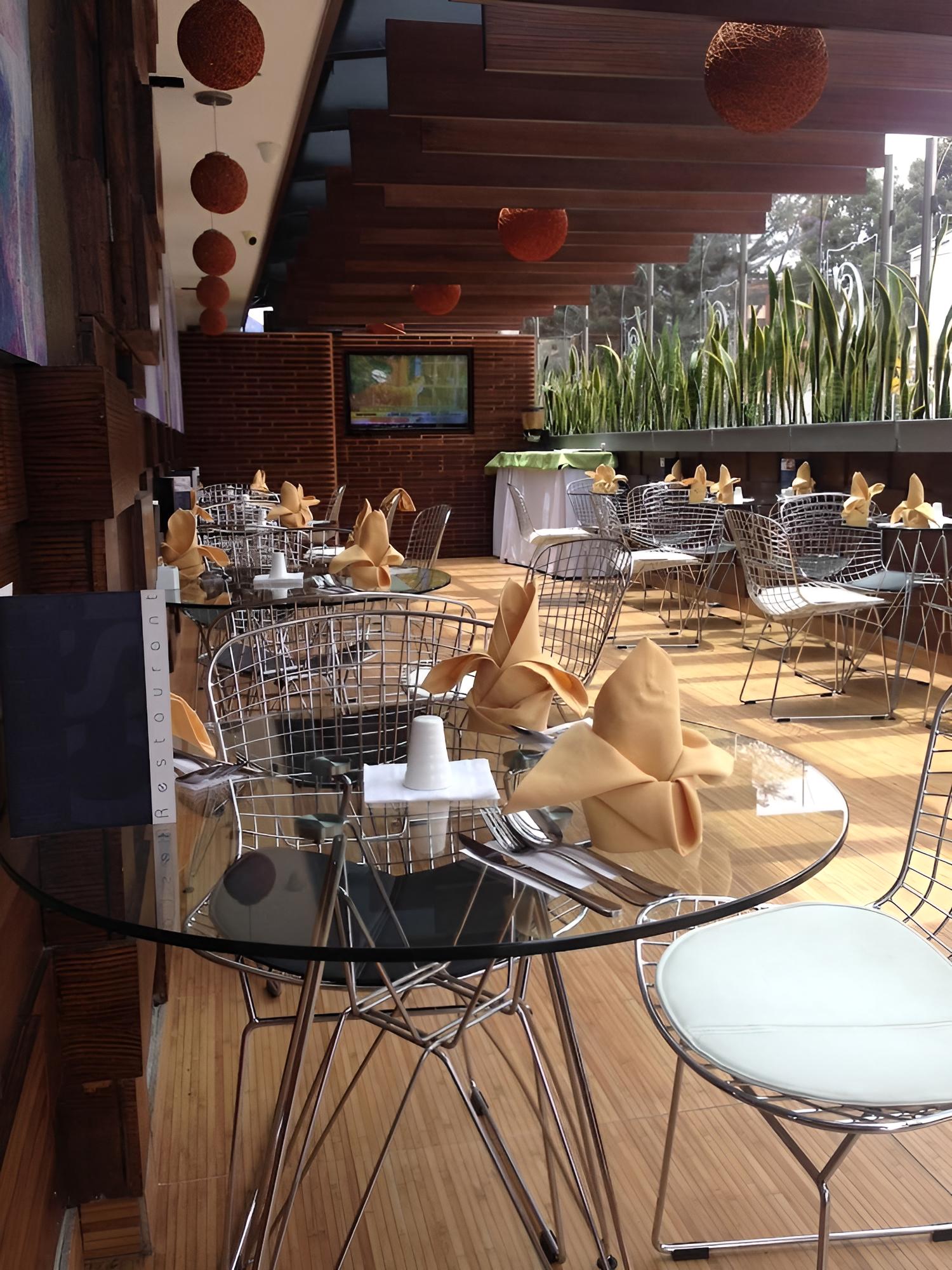Hotel Colombians Suite International