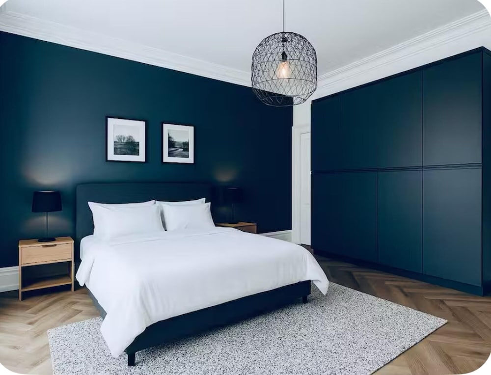 Lodge - Sleeps 18, pet Friendly & Free Parking