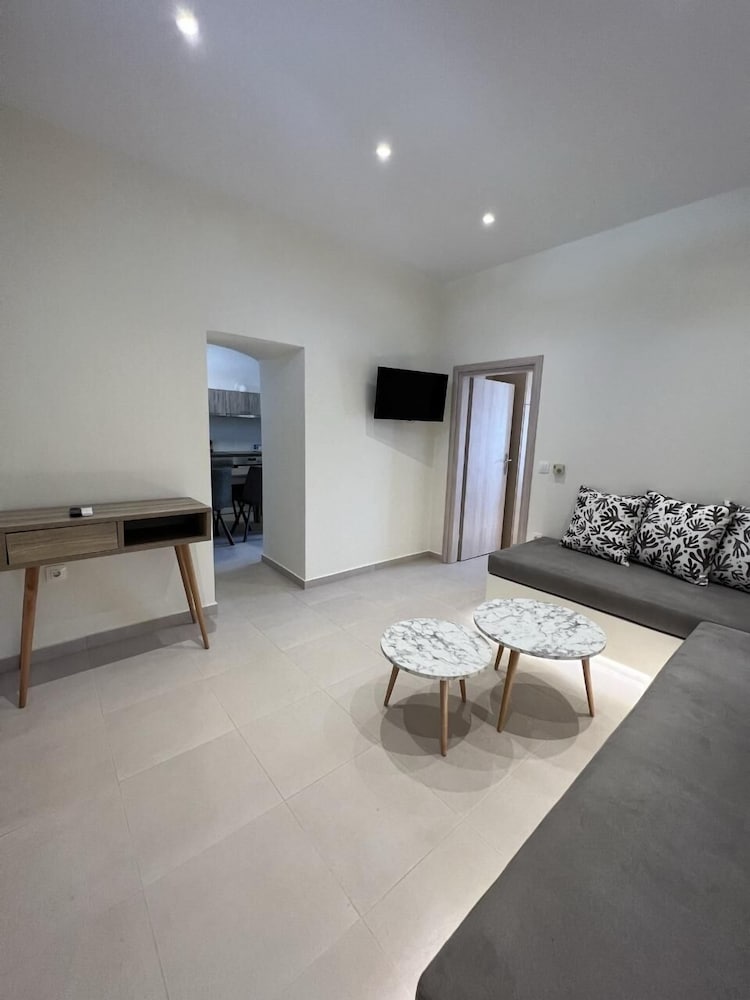 New Villa Sostis