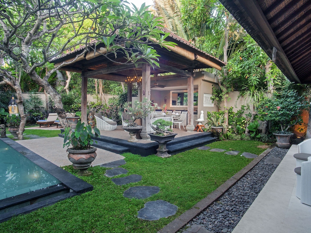 Villa Avalon view 4