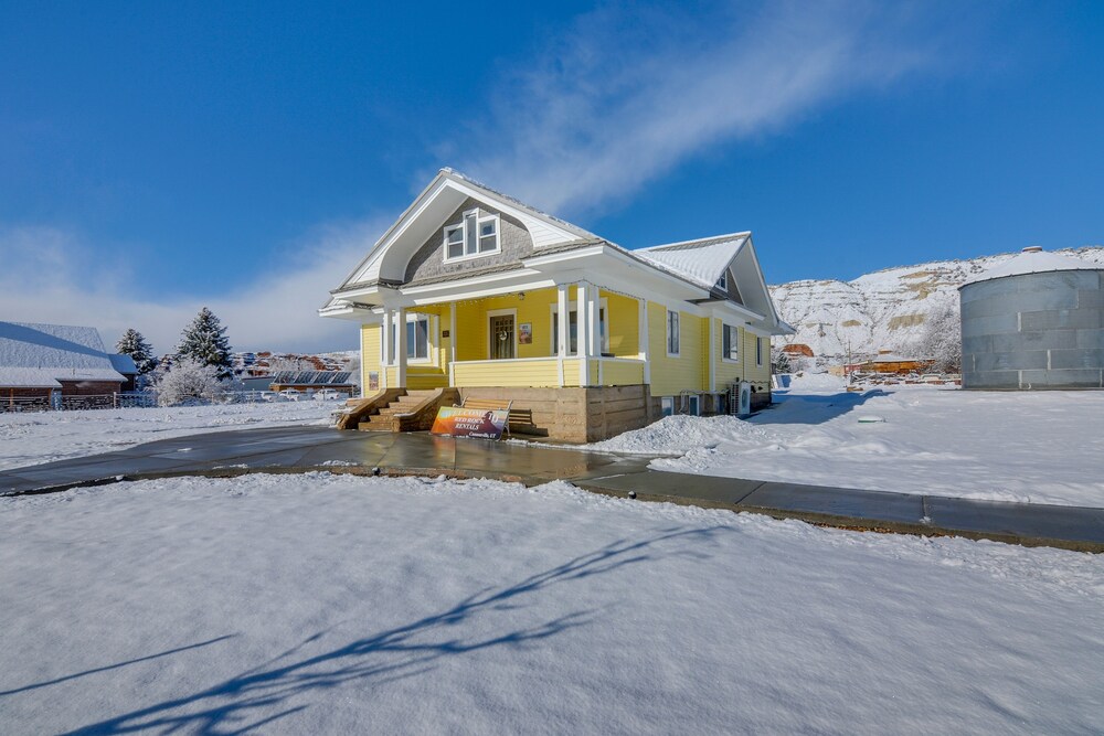 Beautiful Historic Home Near Bryce Canyon! view 4