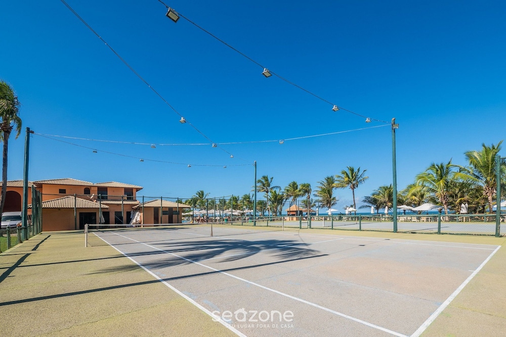Condominium With Gym and Pool in Guarajuba - Camacari GSH