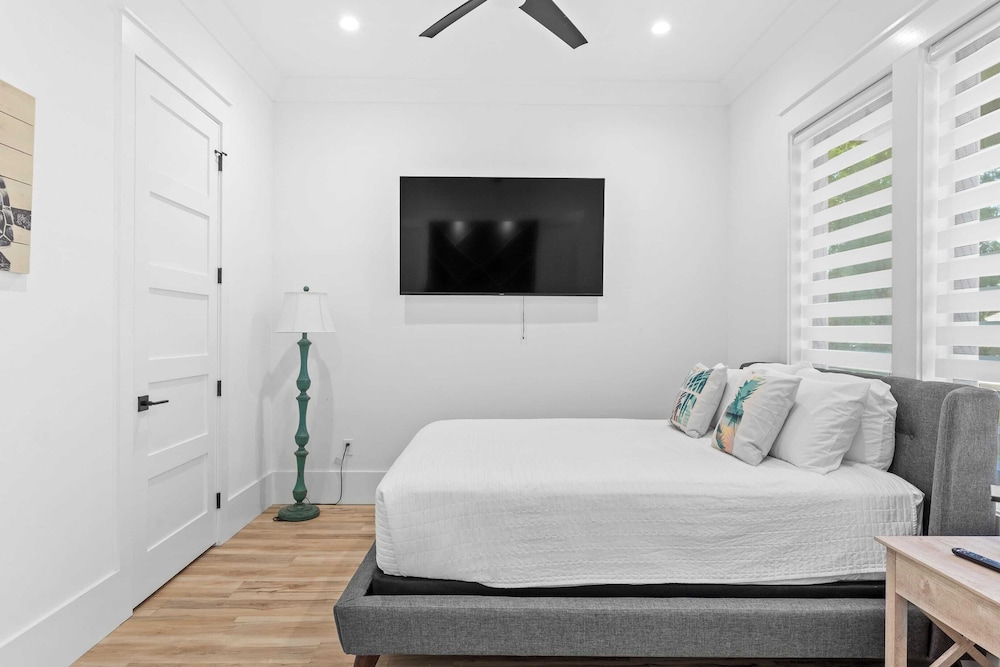 30A Happy by the Sea by Avantstay Pool, Golf Cart, Bikes