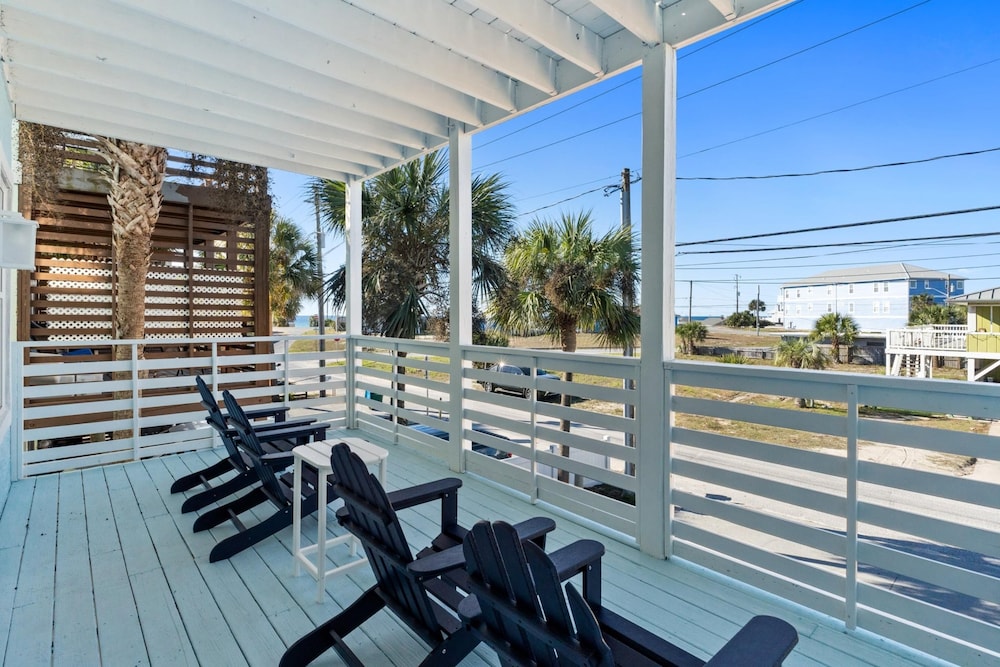 Beach House - Sunset Paradise by PHG