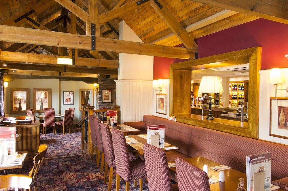Premier Inn Leeds South - Birstall — photo 17