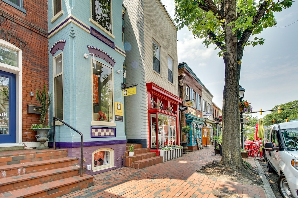 Charming Alexandria Vacation Rental in Old Town! view 4