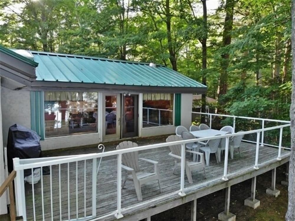 462 Paudash Lake 4 Bedroom Cottage