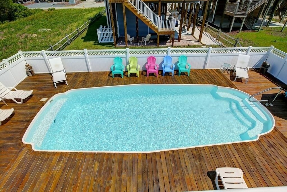 Halfway To Heaven 5 Bedroom Home by RedAwning - Property Image 7