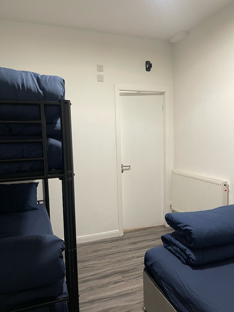 Rahman Hostel - Manchester