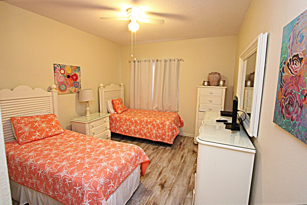 Romar House