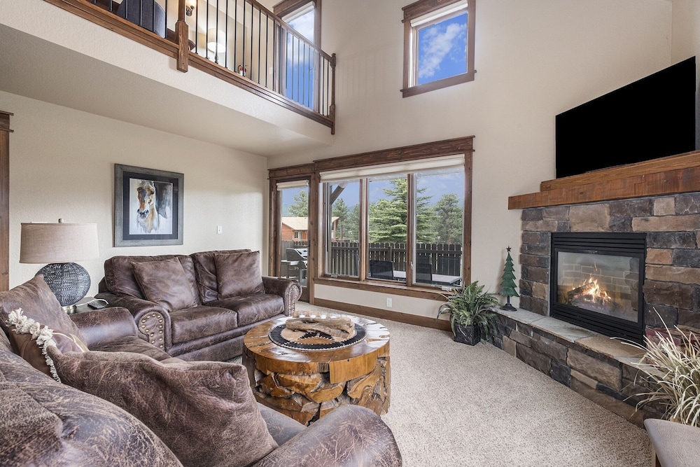 Twin Pines -- Ev 6123 3 Bedroom Townhouse by RedAwning - Property Image 39