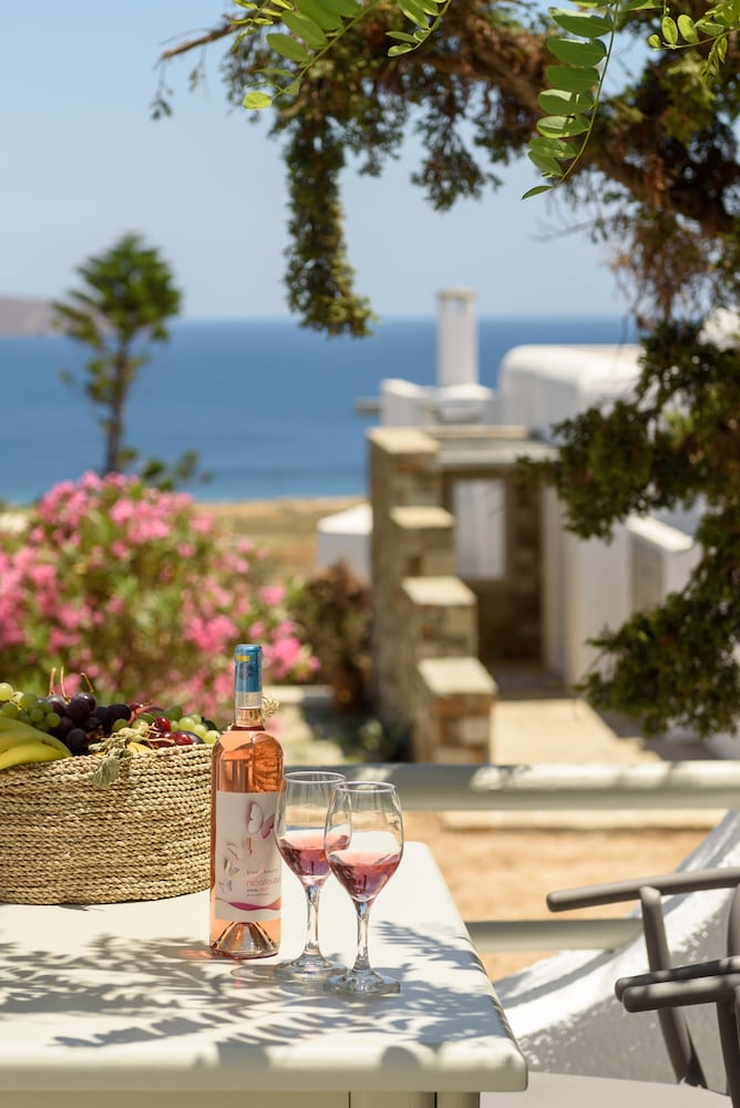 Myconian Platinum Villas