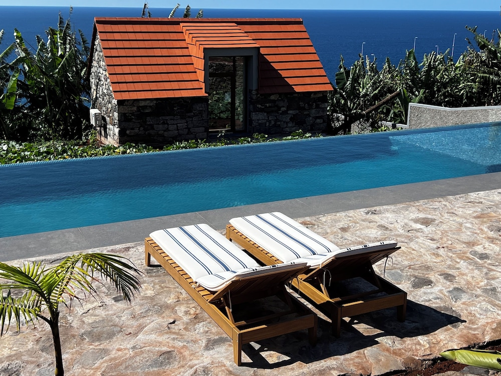 CASAS DO LARANJO- Cottages Infinity Pool