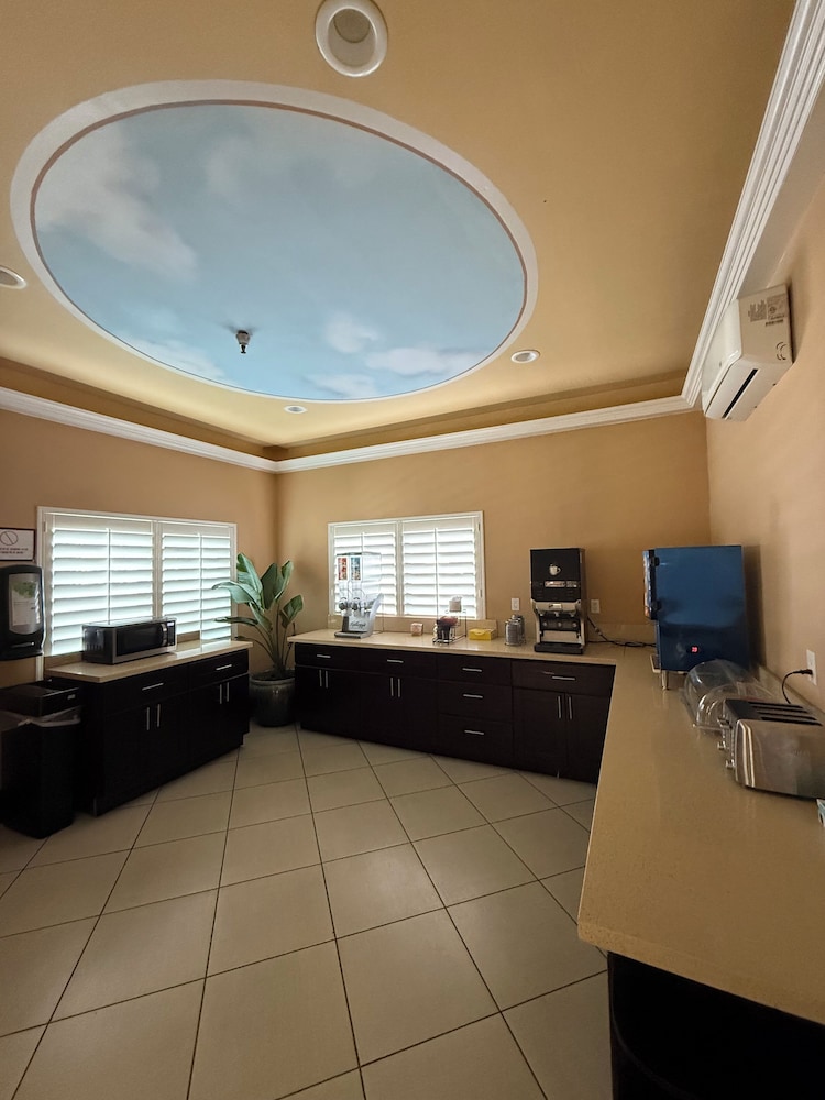 Garvey Inn Hotel - 小台北酒店, Monterey Park