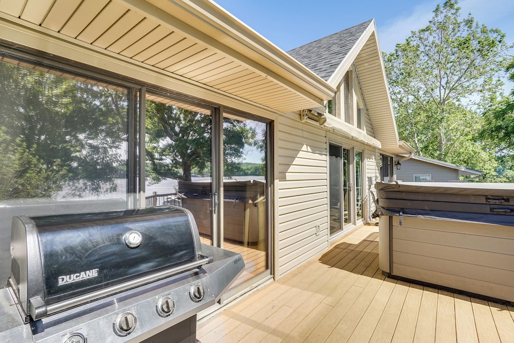 Retreat w/ Dock & Views in Lake of the Ozarks