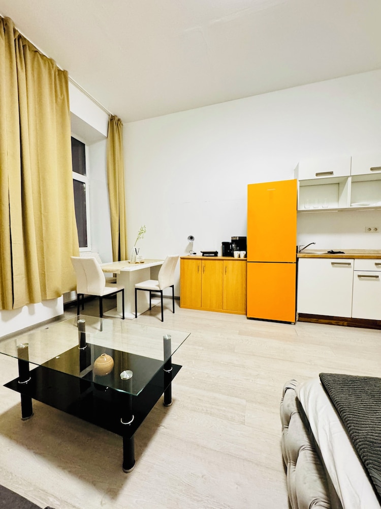 Affordable Studio Apt Near Ottakring