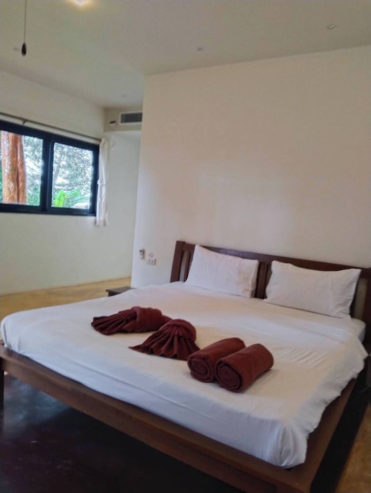 Three Bedroom Balinese Villa - a Shared Pool