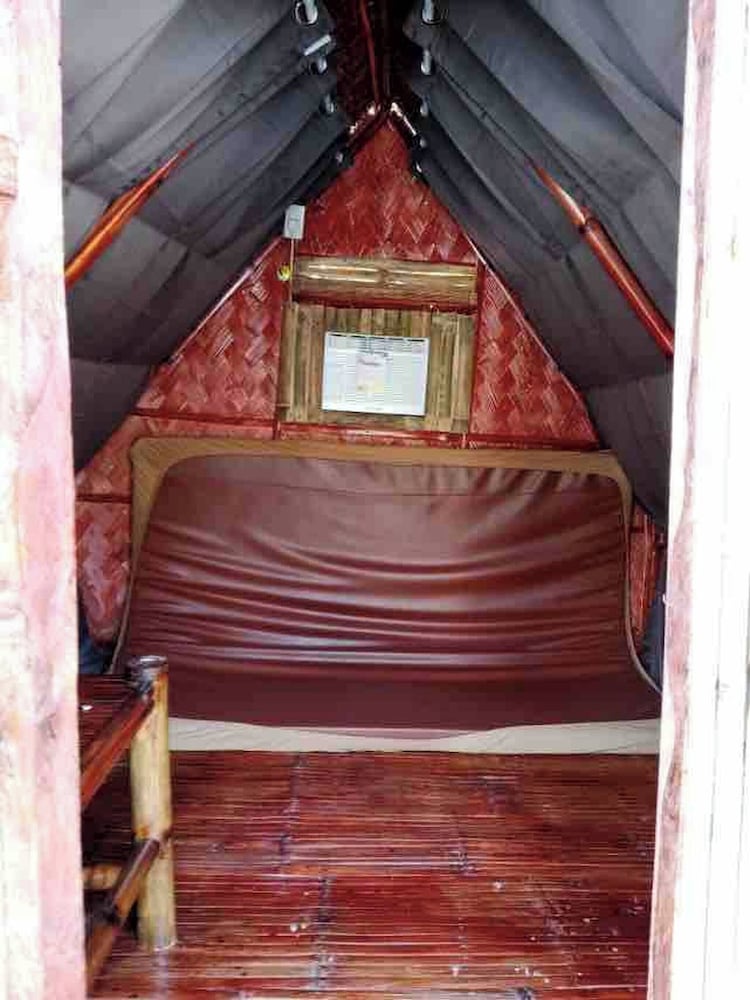 Serene Farmhouse Retreat in Alfonso, Cavite - Perfect for Family Getaways