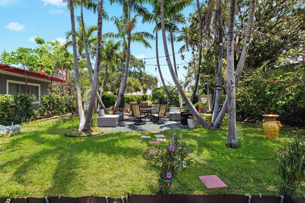 1BR Studio w/ Parking, Pet Friendly & BBQ Area