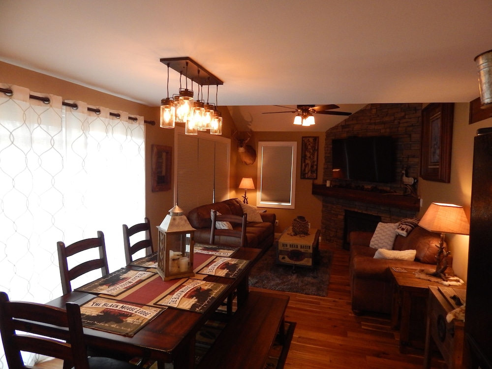 Galena Vacations - Farmstead House - Property Image 7