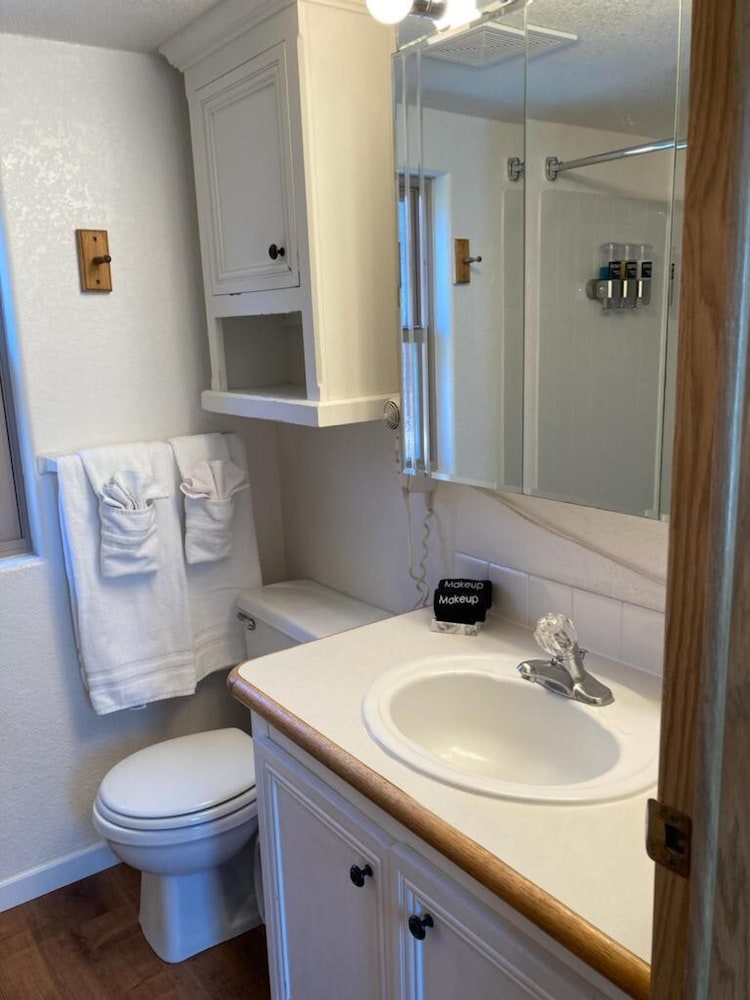 Ocean Front Cabin 15 Jacuzzi Sensational Views