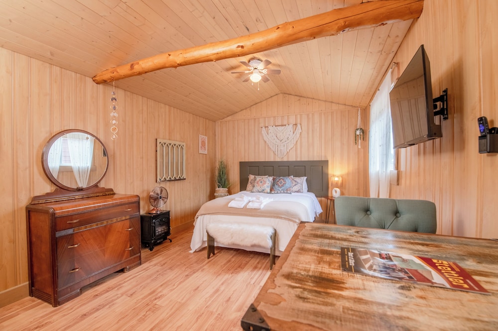 Prairie Junction Cabins Stettler