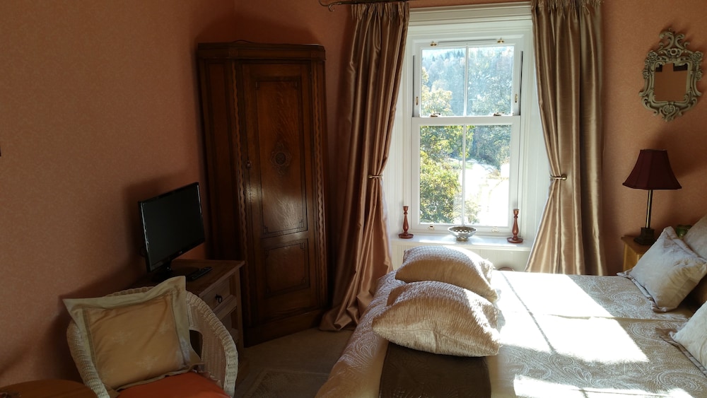 Woodburn House view 4