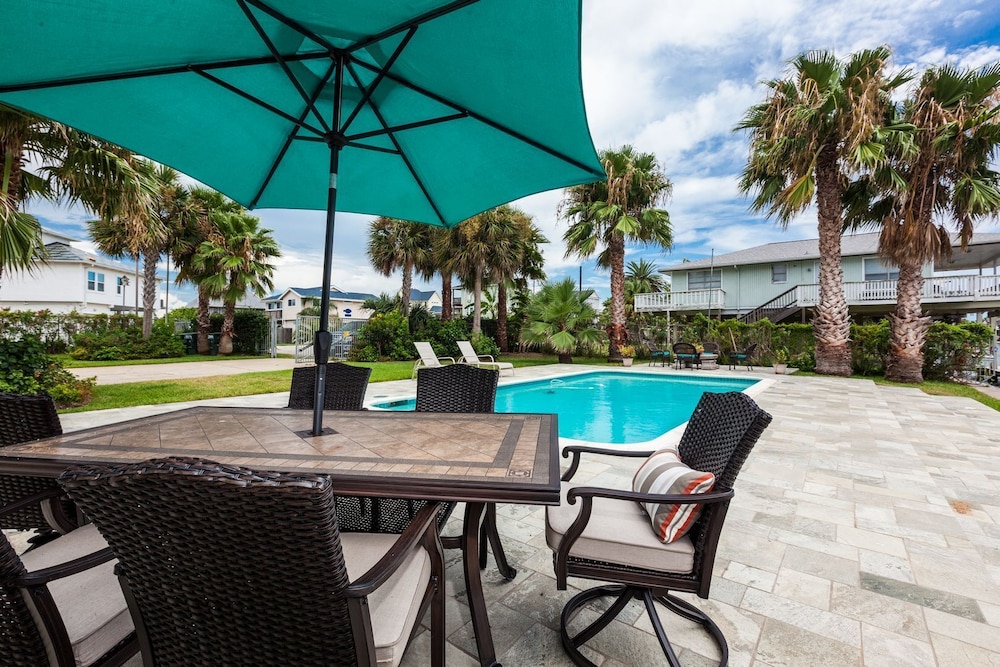 Luna Mar by Ryson Vacation Rentals