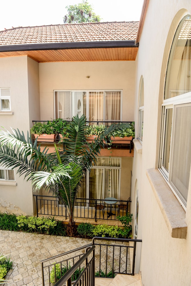 Nobilis Apartments
