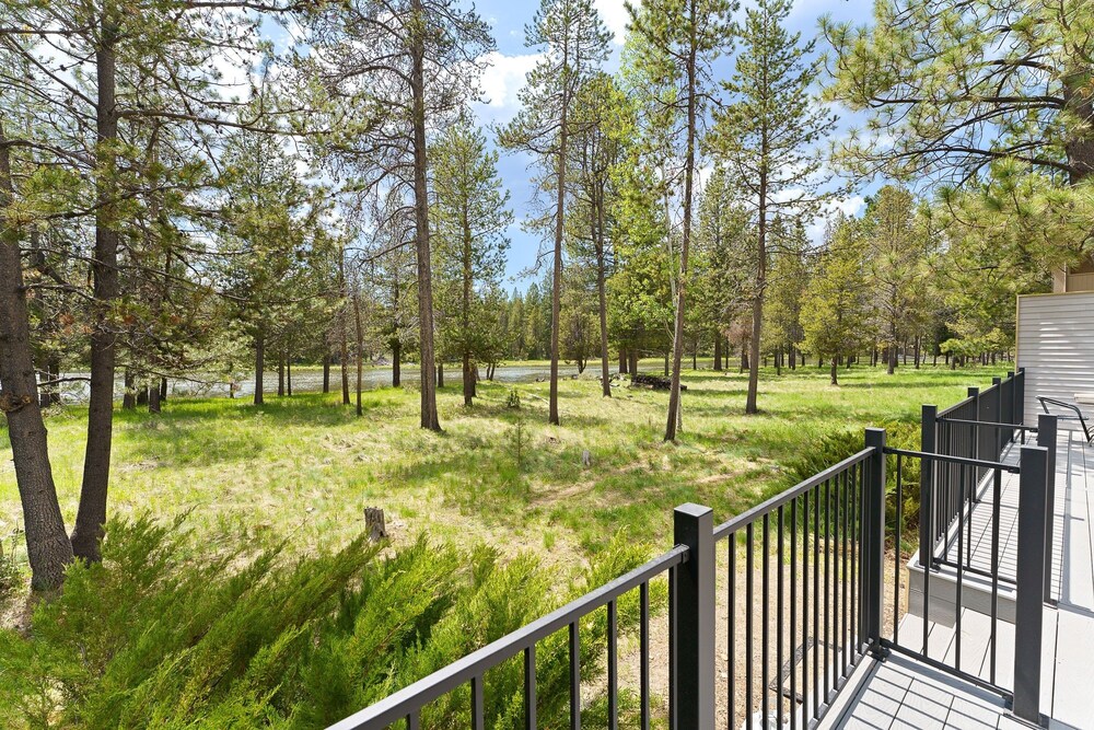 12 Siskin 5 Bedroom Home