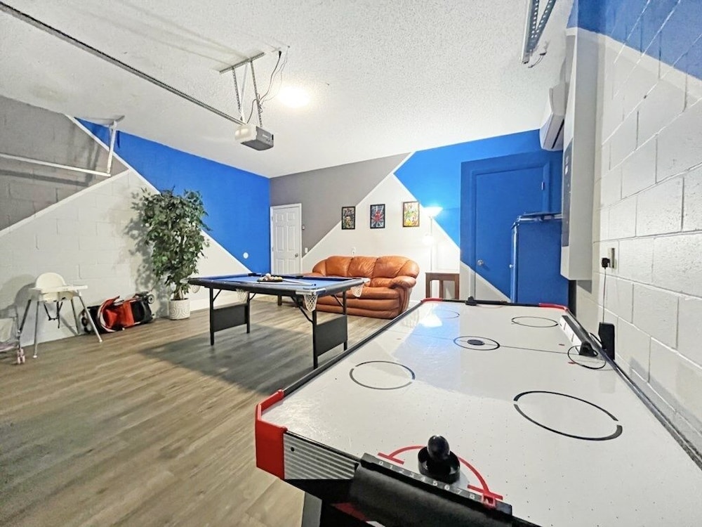 Endless Summer 6 Bedroom Home
