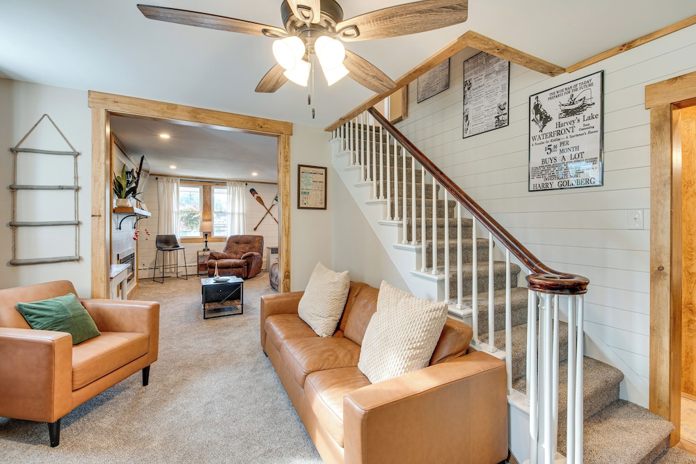 Recently Renovated Harveys Lake Retreat w/ Dock!
