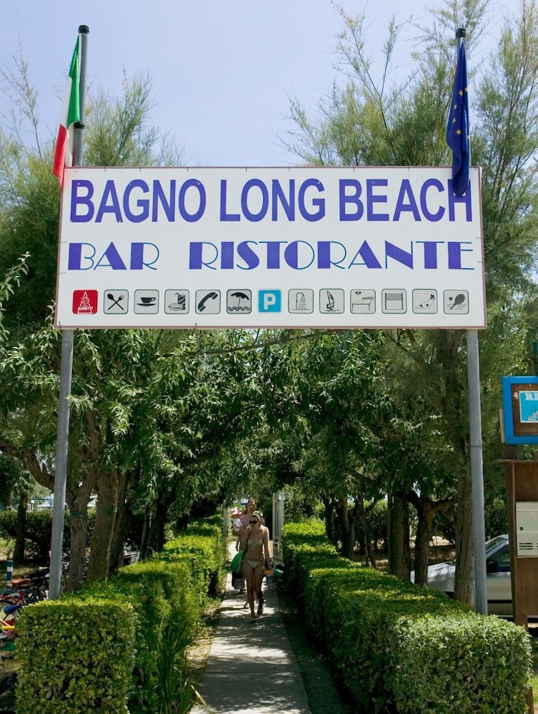 Residence Long Beach Village