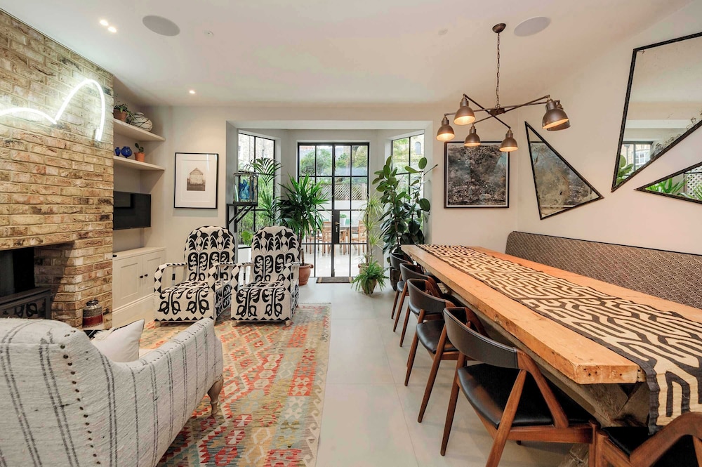 Gorgeous 3 bed House in Sloane Square With Garden