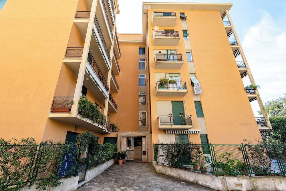 Chic flat with balcony