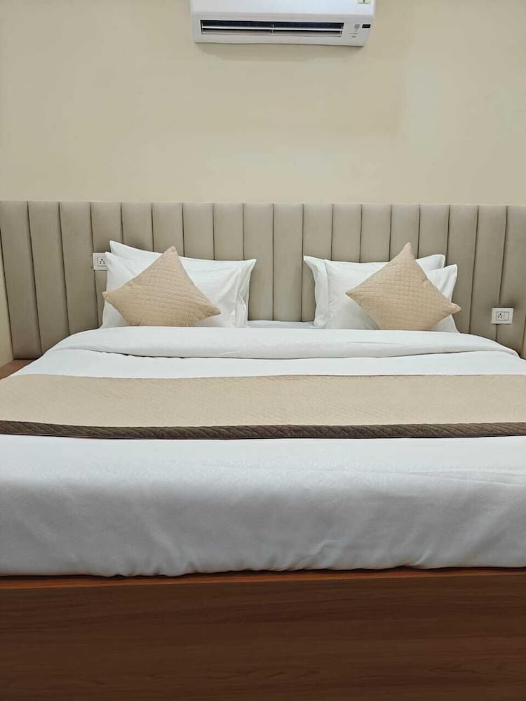 Akshay Premium Suites