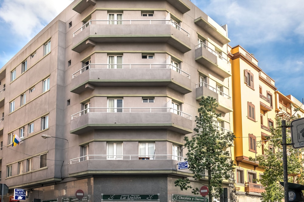 Hotel Blanca Paloma - Image 1