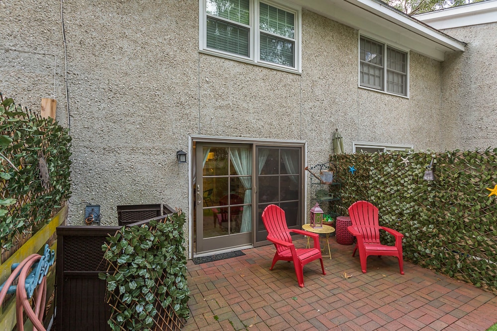 425 Magnolia Unit I by Hodnett Cooper - Property Image 12