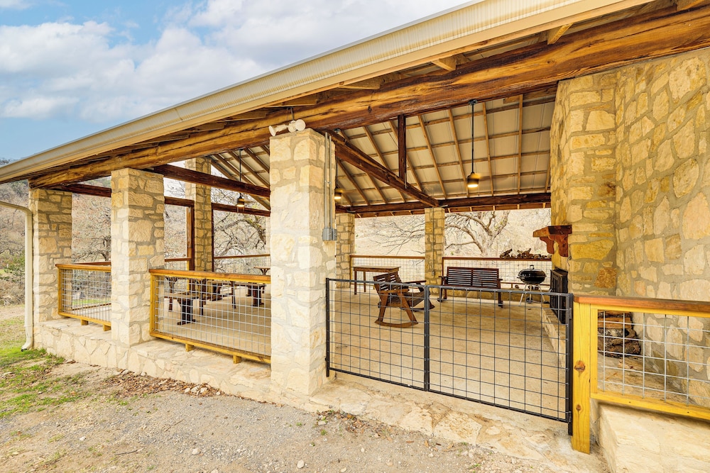Fire Pit, Views: Peaceful Texas Hill Country Cabin