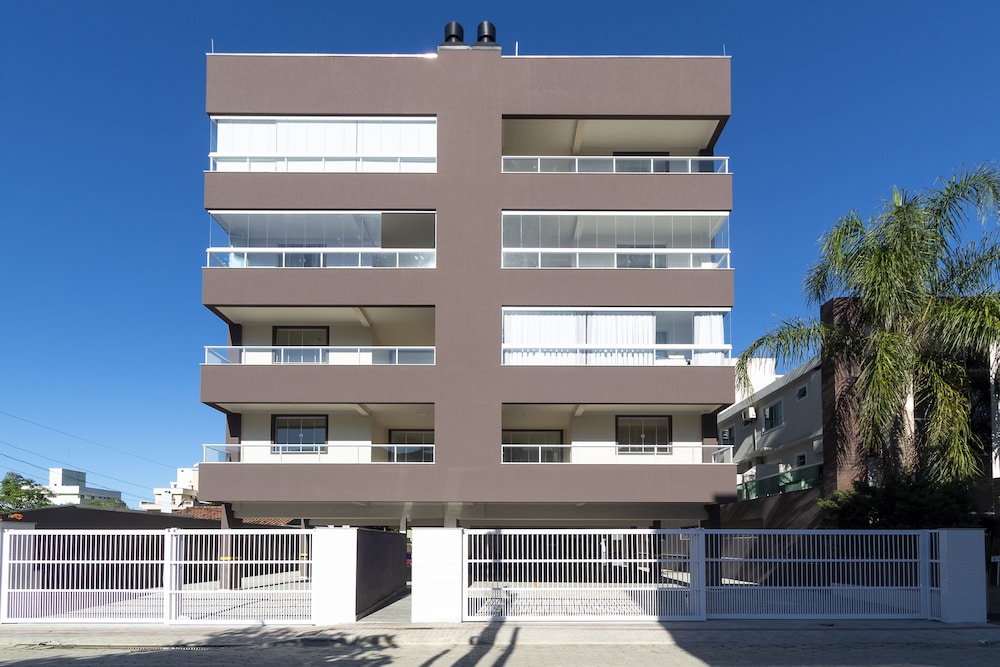 Aluguel Apartamento 2 quartos 1 suite 320A