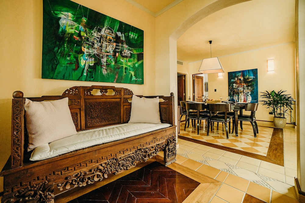 Villa Long Beach view 2