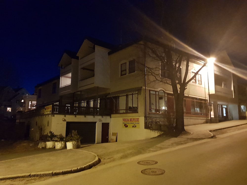 Volda Hostel & B & B